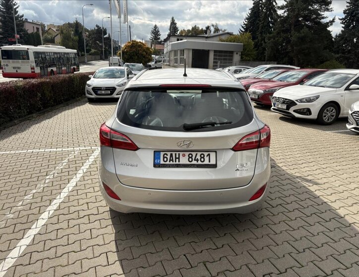 Hyundai i30 Kombi 1,6 l 81 kw