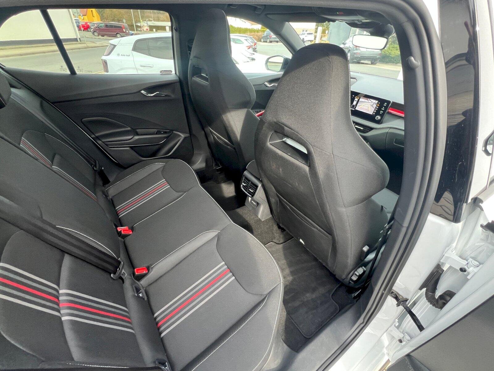 Škoda Fabia Hatchback 1,0 l 85 kw