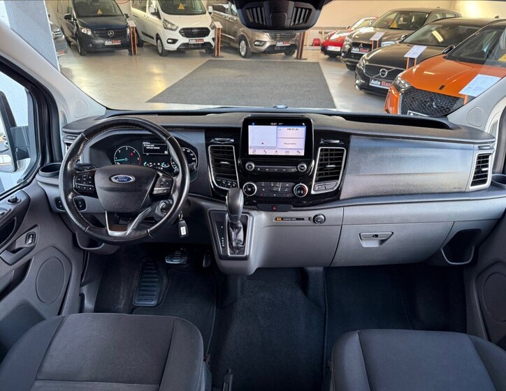 Ford Transit Custom 13
