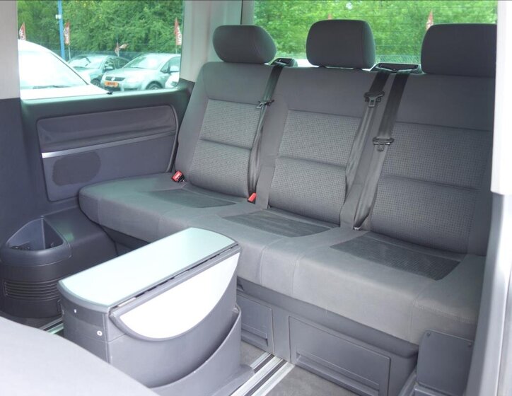 Volkswagen Multivan Kombi 2,5 l 128 kw