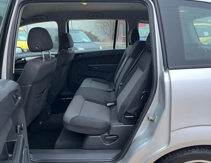 Opel Zafira MPV 1,9 l 88 kw
