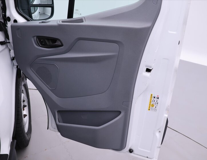 Ford Transit Skříň 2,0 l 125 kw