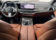 BMW X7 8