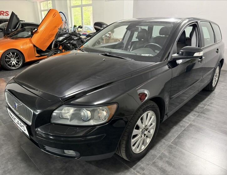 Volvo V50 3