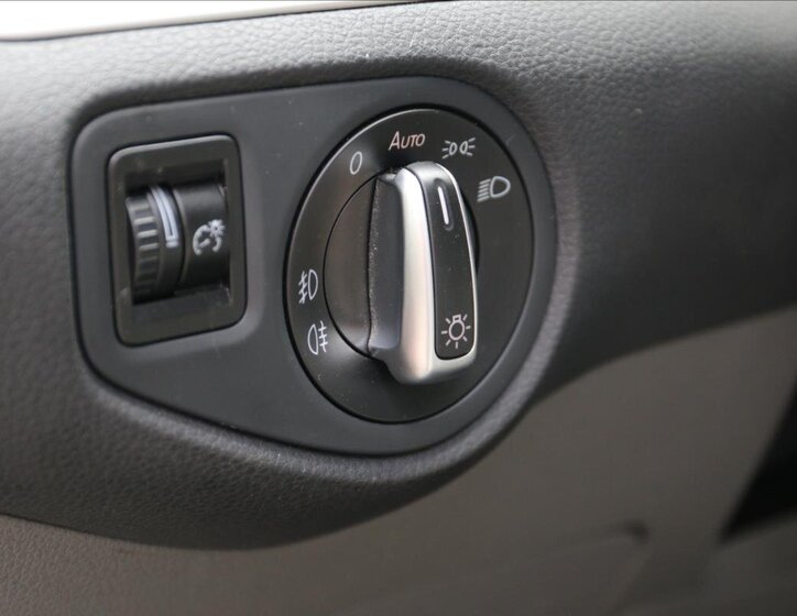 Seat Alhambra Kombi 2,0 l 103 kw