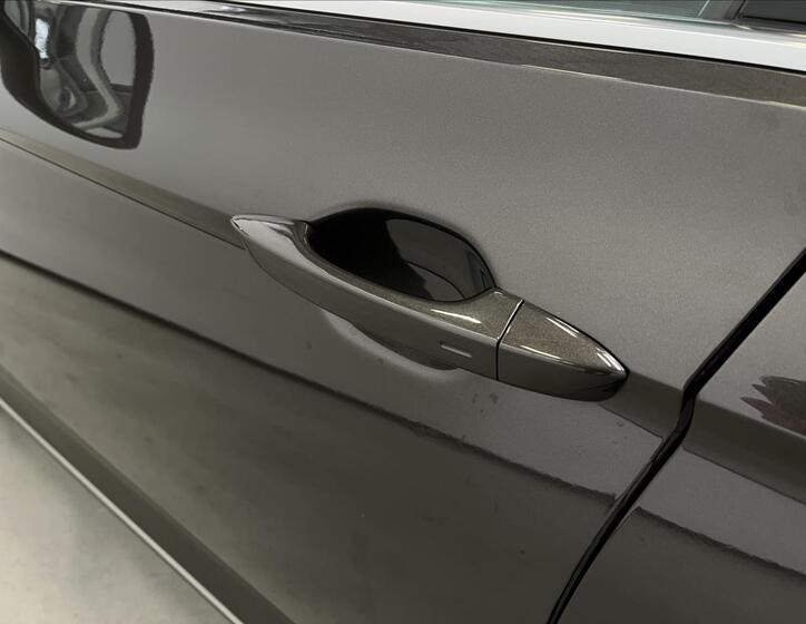 Volkswagen Passat 40