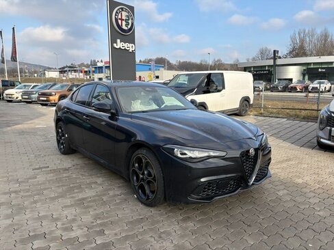 Alfa Romeo Giulia Sedan 2,0 l 206 kw