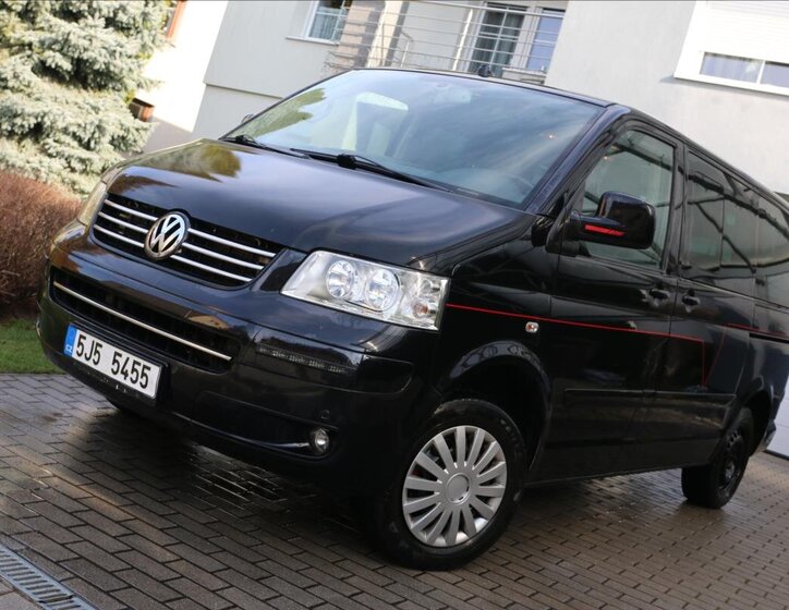 Volkswagen Multivan MPV 2,5 l 128 kw