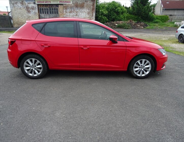Seat Leon Hatchback 1,5 l 96 kw