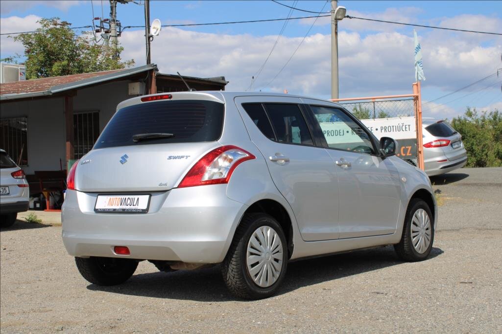 Suzuki Swift Hatchback 1,2 l 66 kw