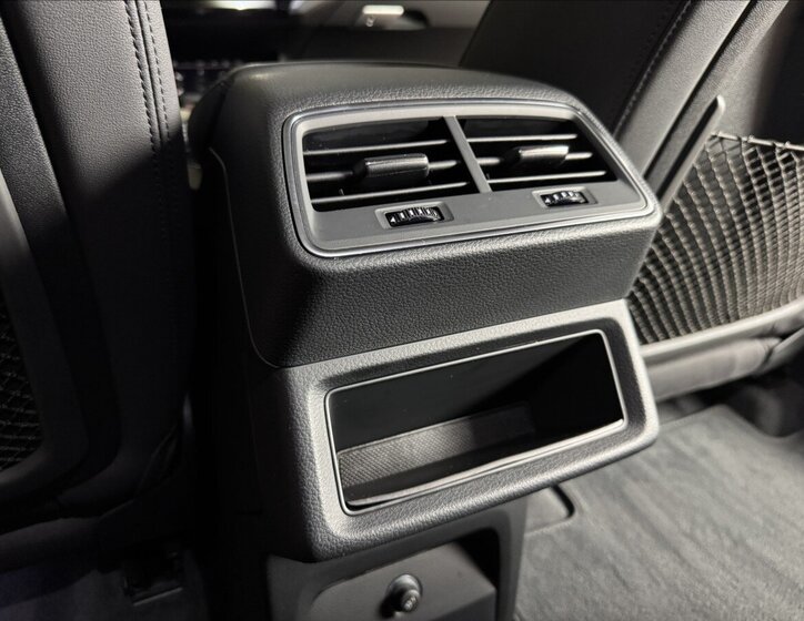 Audi e-tron SUV 0,0 300 kw