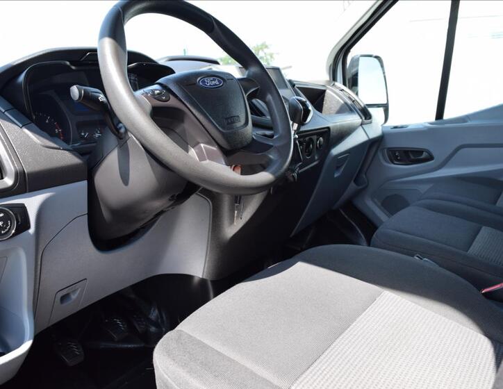 Ford Transit 16