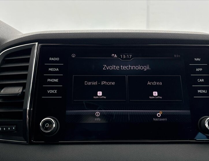 Škoda Karoq SUV / Terénní 2,0 l 85 kw