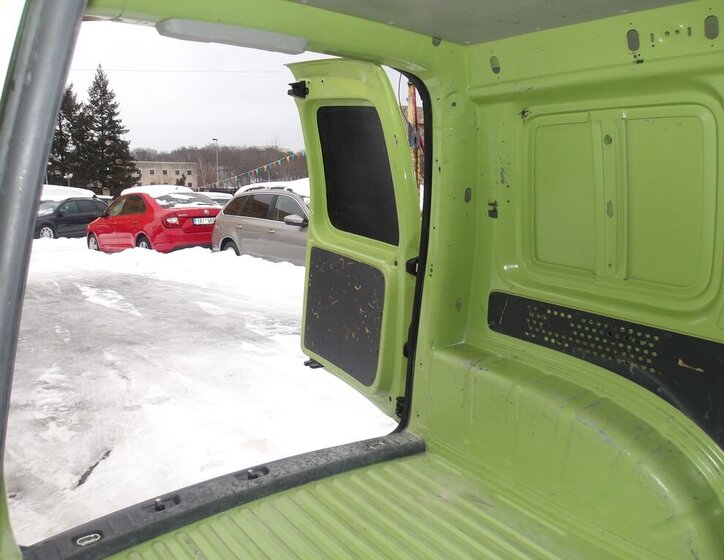 Volkswagen Caddy Skříň 1,6 l 55 kw