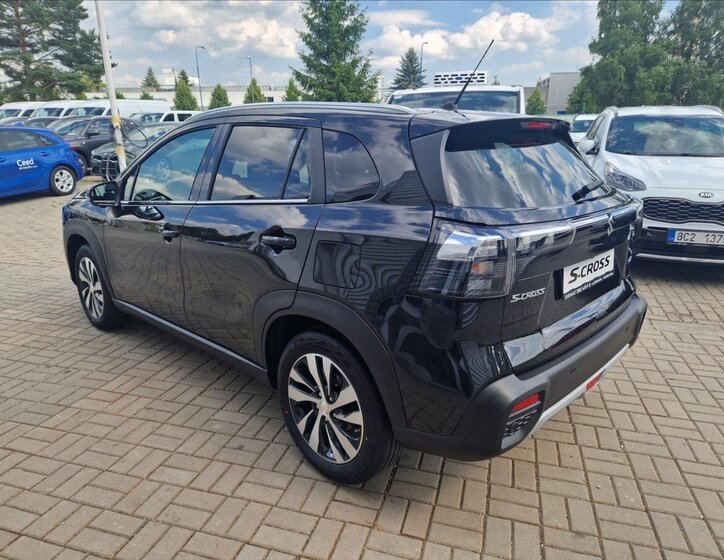 Suzuki S-Cross SUV 1,4 l 95 kw