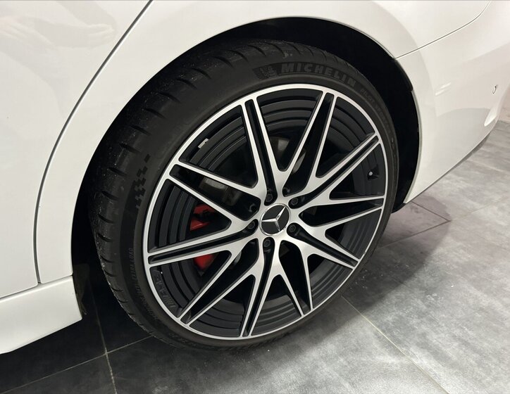 Mercedes-Benz Třídy C 30