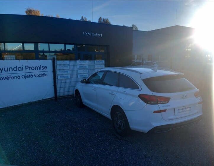 Hyundai i30 Kombi 998,0 88 kw