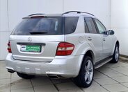 Mercedes-Benz Třídy M SUV / Terénní 3,0 l 165 kw