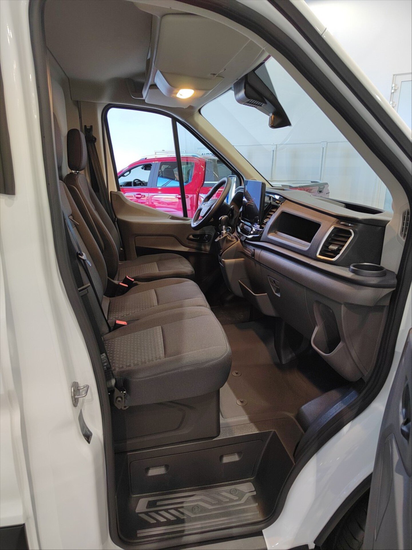 Ford Transit Ostatní 2,0 l 121 kw