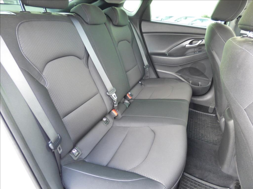 Hyundai i30 Liftback 1,6 l 100 kw