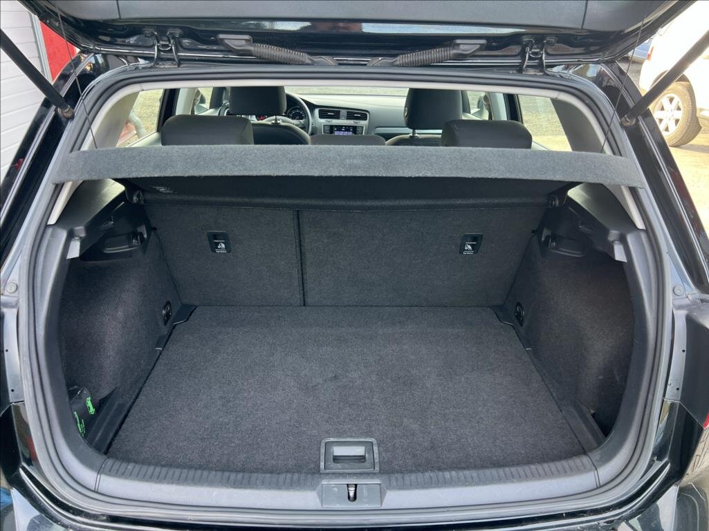 Volkswagen Golf Hatchback 1,2 l 77 kw