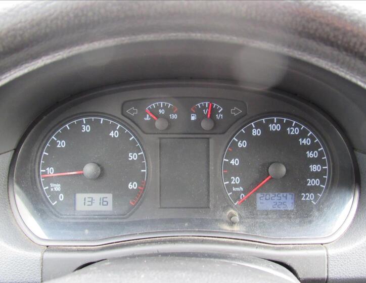 Volkswagen Polo 13