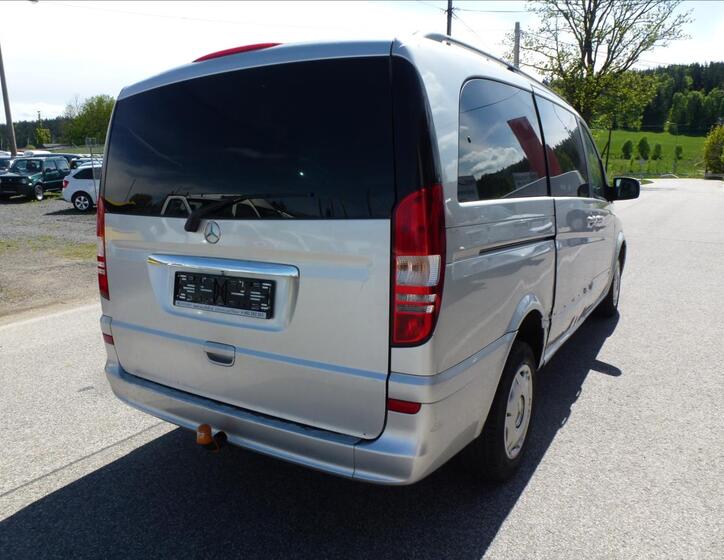 Mercedes-Benz Viano 9
