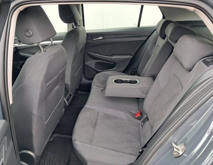 Volkswagen Golf Hatchback 999,0 81 kw