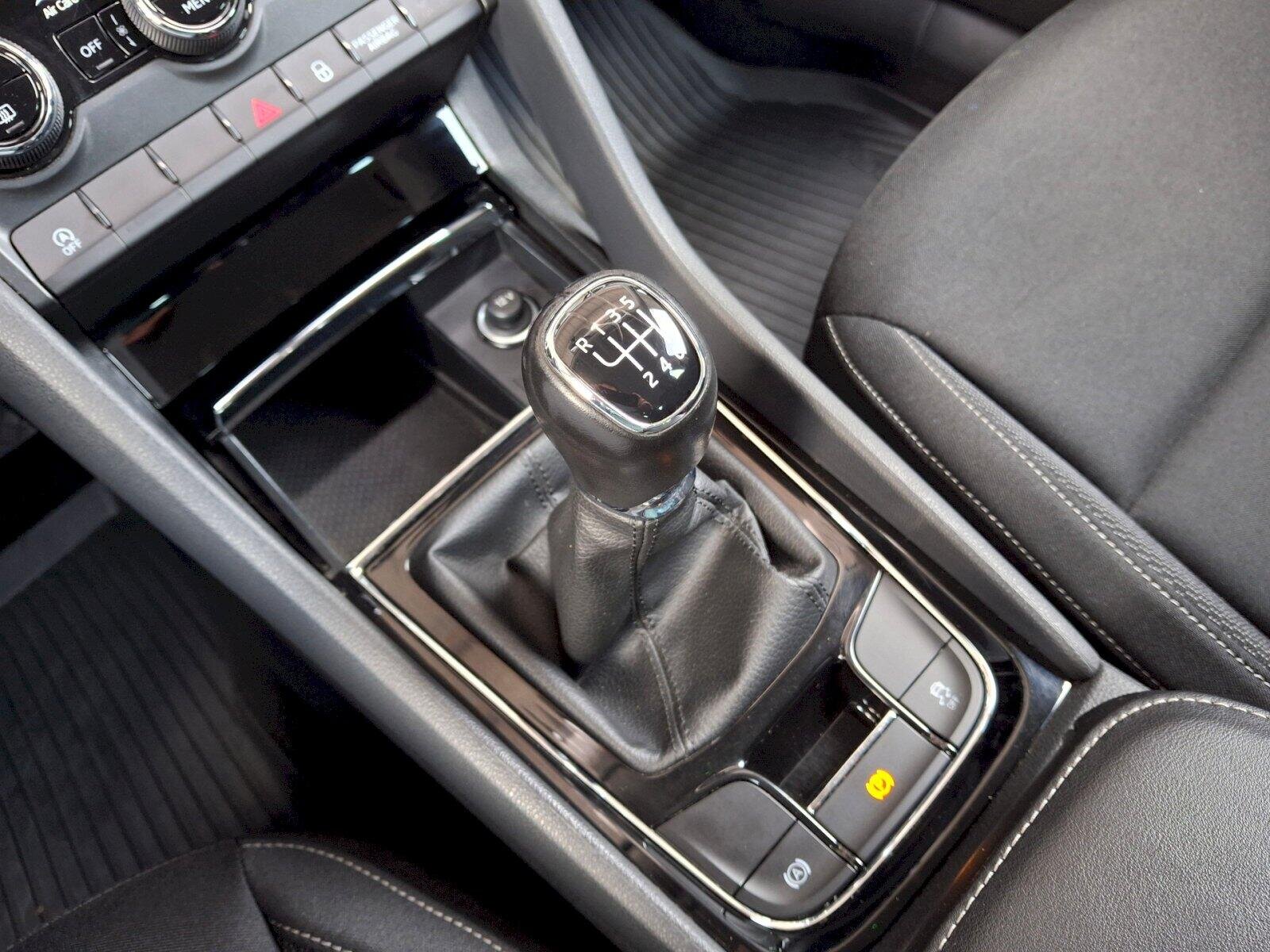 Škoda Karoq SUV / Terénní 1,5 l 110 kw