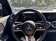 Mercedes-Benz GLA 11