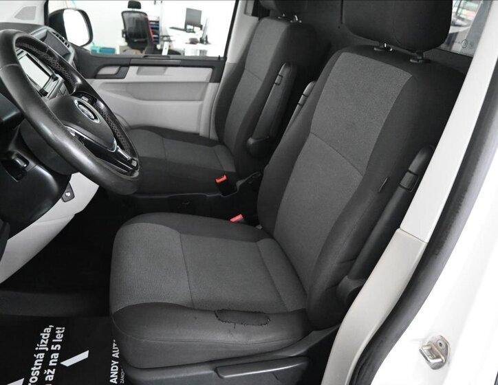 Volkswagen Transporter Skříň 2,0 l 150 kw