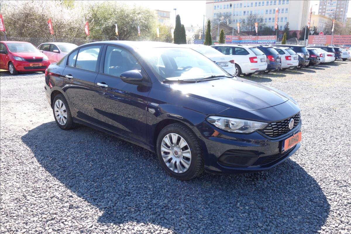Fiat Tipo Sedan / Limuzína 1,4 l 70 kw