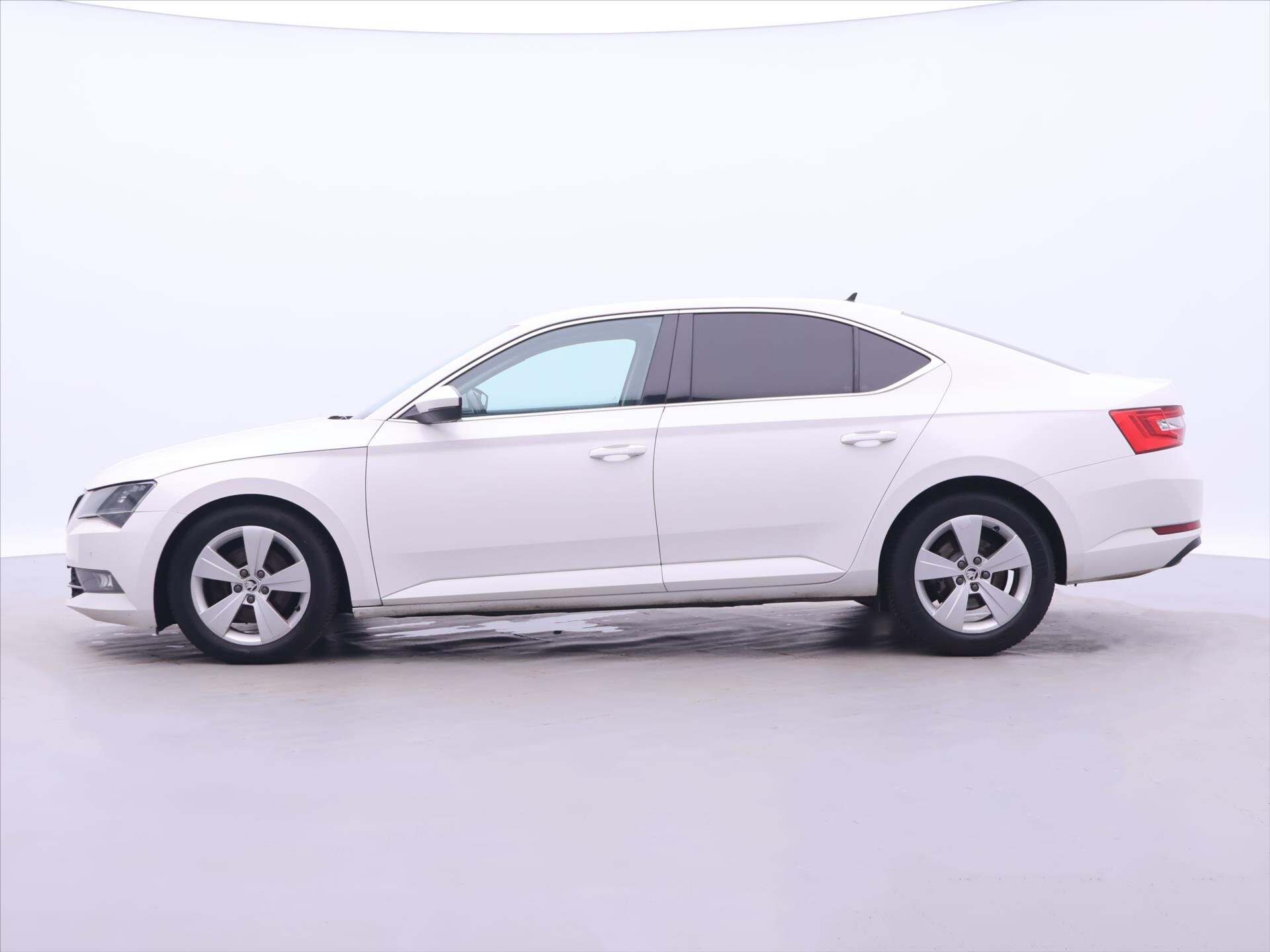Škoda Superb Sedan / Limuzína 2,0 l 110 kw