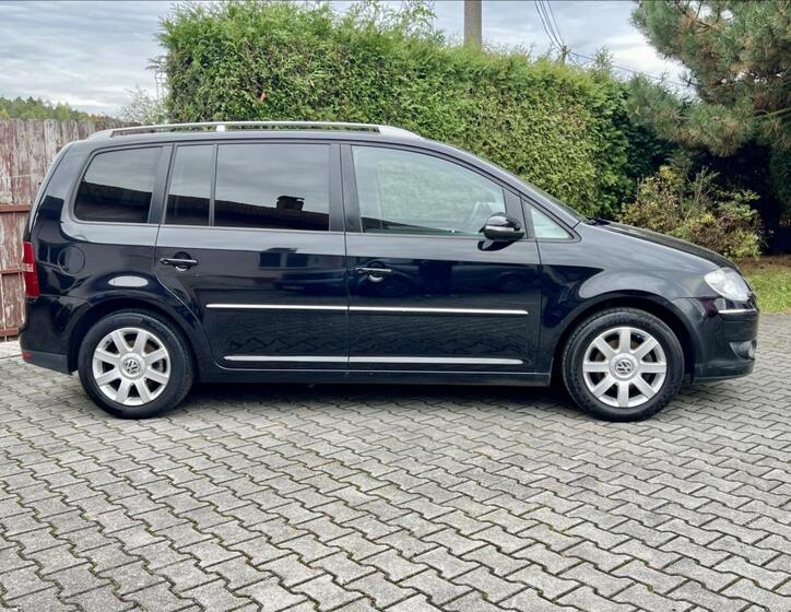Volkswagen Touran 6