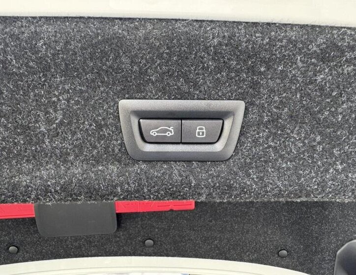 BMW Řada 3 Sedan / Limuzína 2,0 l 140 kw