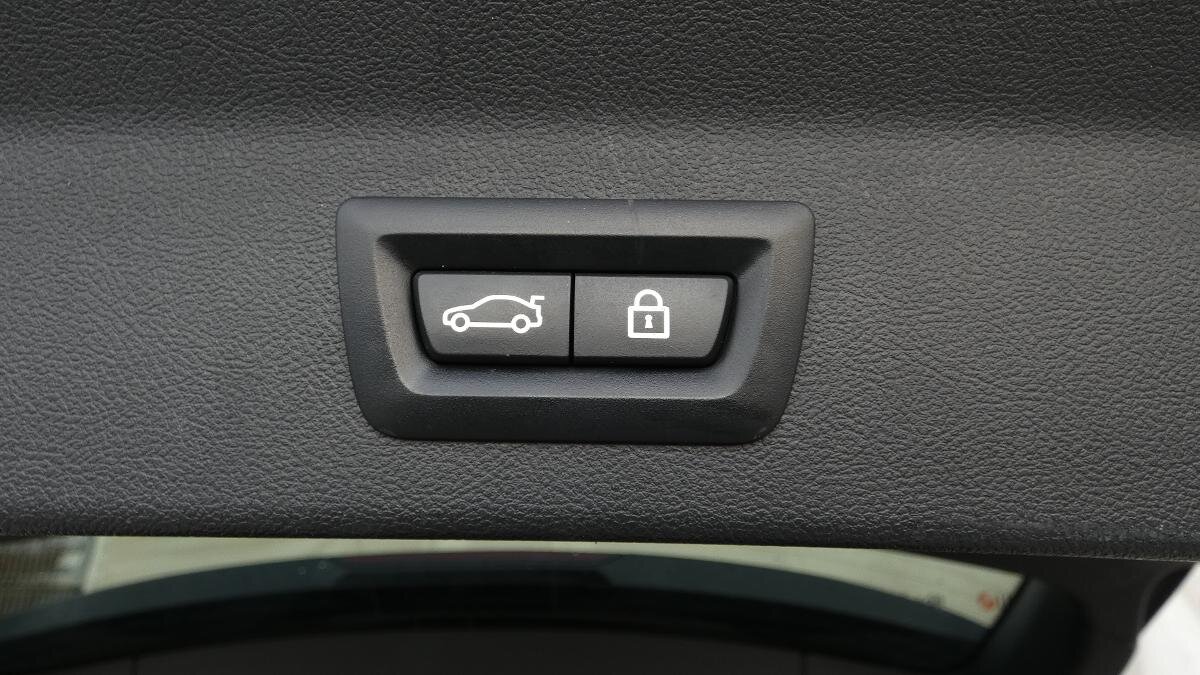 BMW X3 SUV / Terénní 2,0 l 140 kw