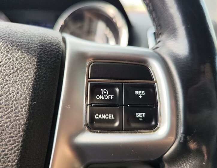 Lancia Voyager MPV 2,8 l 120 kw