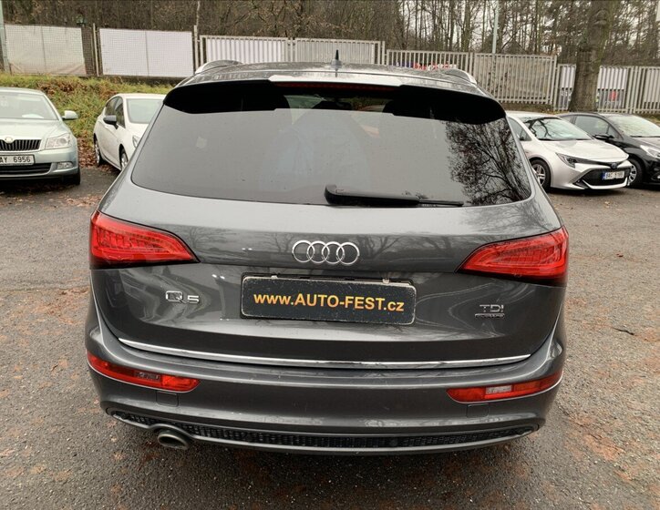 Audi Q5 SUV 2,0 l 140 kw