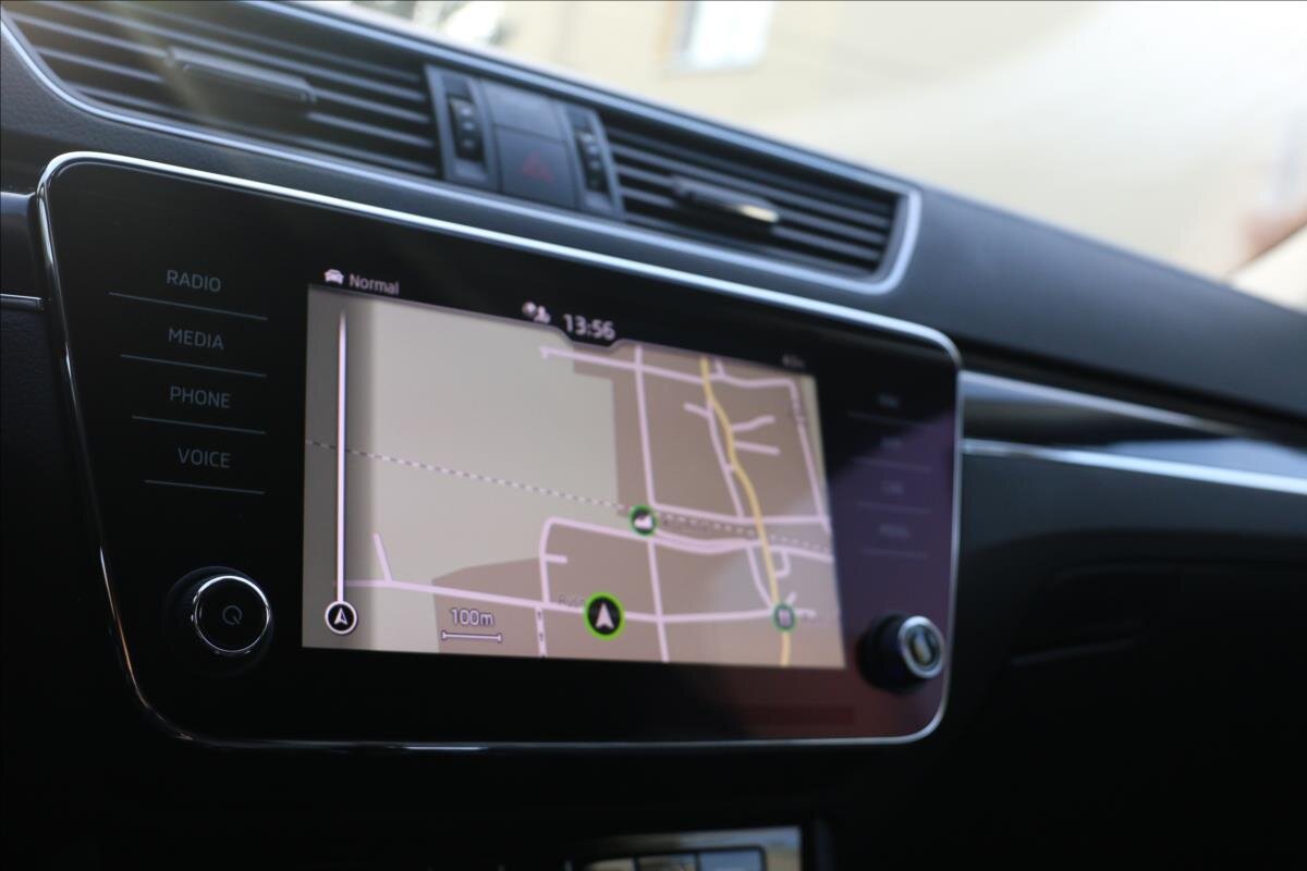 Škoda Superb Kombi 2,0 l 147 kw