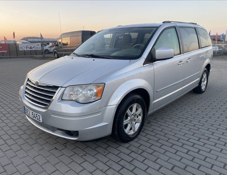 Chrysler Town & Country MPV 3,8 l 142 kw