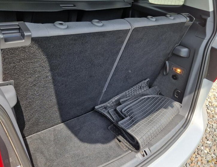 Volkswagen Touran MPV 1,4 l 103 kw