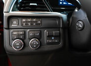 Chevrolet Suburban SUV / Terénní 6,2 l 313 kw