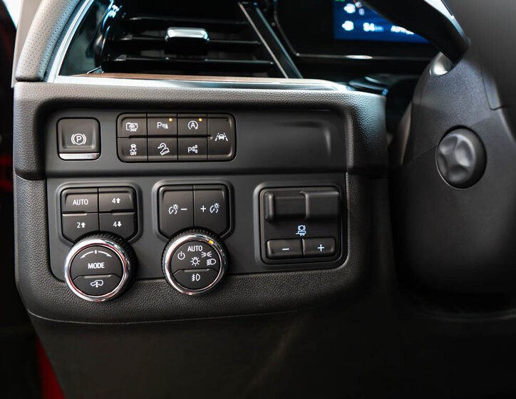 Chevrolet Suburban SUV / Terénní 6,2 l 313 kw