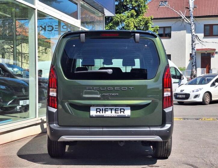 Peugeot Rifter 5
