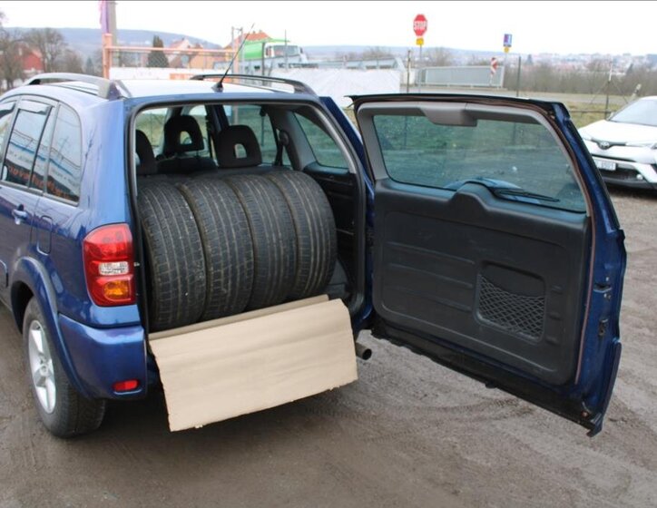 Toyota RAV4 Ostatní 2,0 l 85 kw