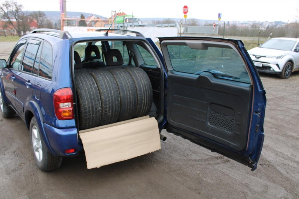 Toyota RAV4 Ostatní 2,0 l 85 kw