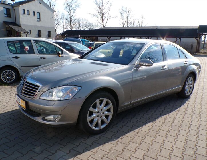 Mercedes-Benz Třídy S Sedan / Limuzína 3,0 l 173 kw