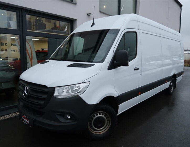 Mercedes-Benz Sprinter 1