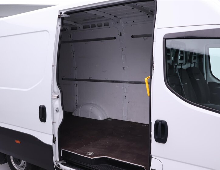 Iveco Daily Skříň 2,3 l 115 kw