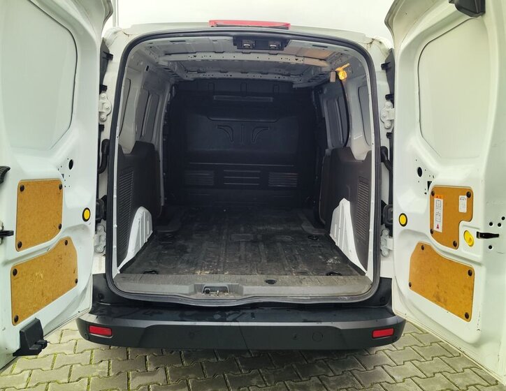 Ford Transit Connect 9